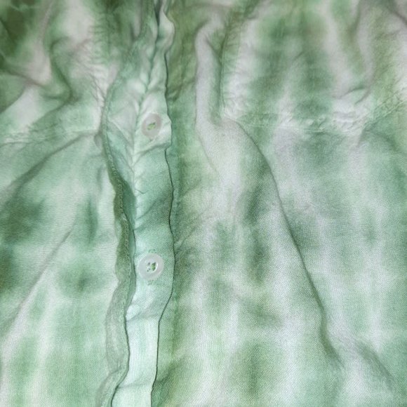 CATO Est. 1946 Women Large Green & White Tie Dye Button Up Roll Tab Blouse Top - Picture 5 of 7